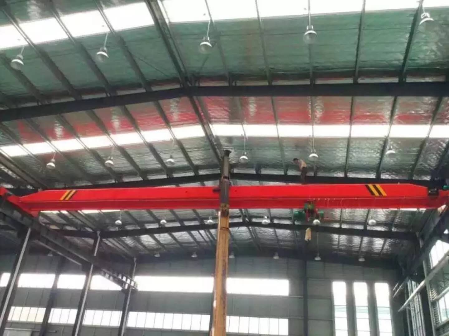 電動(dòng)單梁施工現(xiàn)場(chǎng)